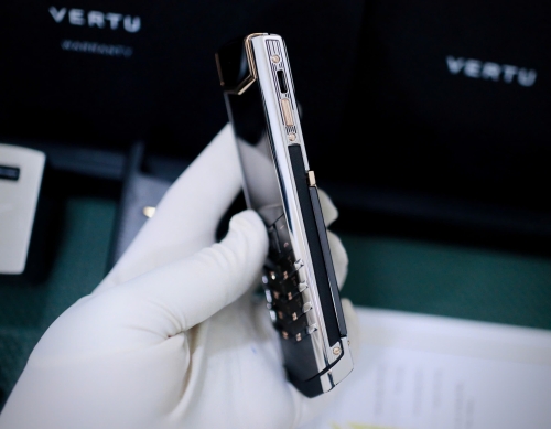 Signature S Thép Bóng Điểm Vàng Hồng